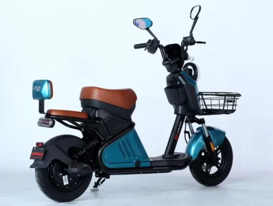 E-TREK_azul_traseira